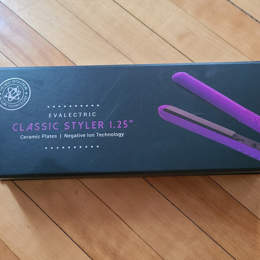 The New Evolution Ceramic Flat Iron